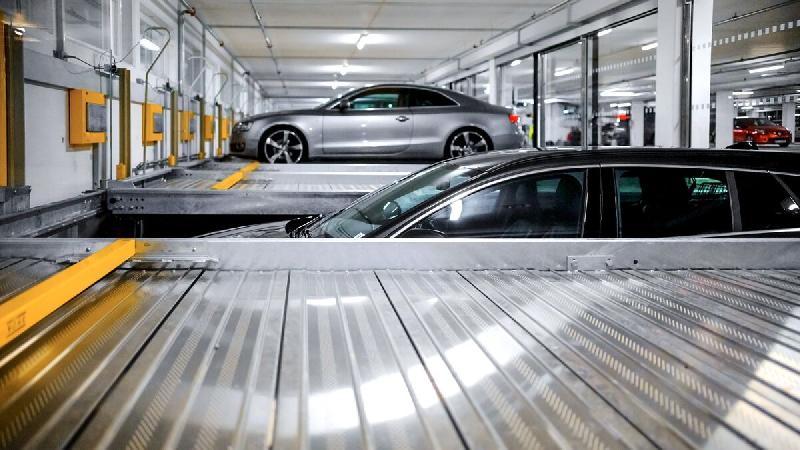 Parking mécanique à stationnement indépendant sur 2 niveaux avec faible hauteur sous plafond - Combilift 542_1