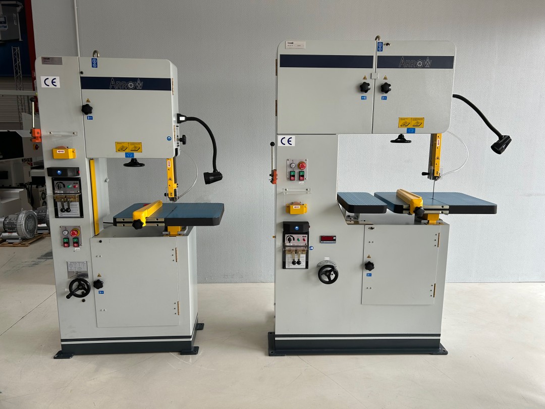 Scie à ruban verticale ARROW - SV455 avec variateur de vitesse et dispositif de soudage intégré_1