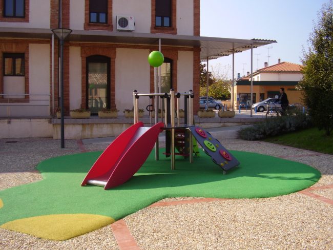 Structure multi-activités métallique pour enfant de 2 à 8 ans - Etnik STANLEY LD1EK0030 - 1 tour - Ludoparc_1