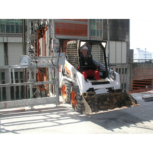 Chargeuse compacte sur pneus 1t5 - 2t_1