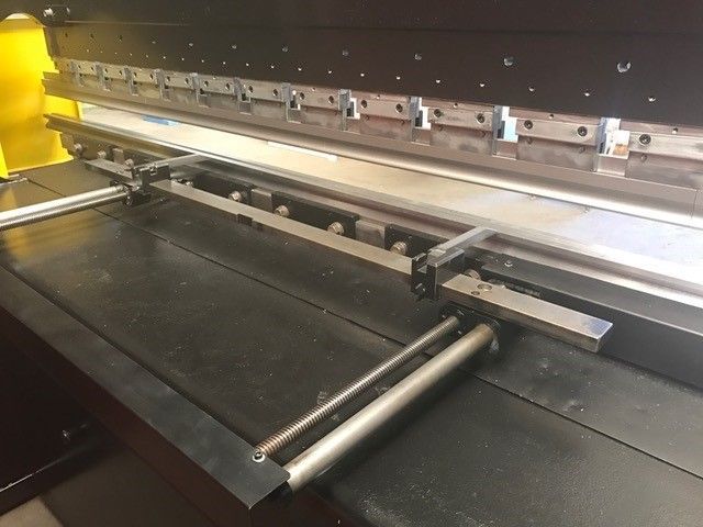 Presse Plieuse PROMECAM 3000 x 100T occasion  réf 2654_1