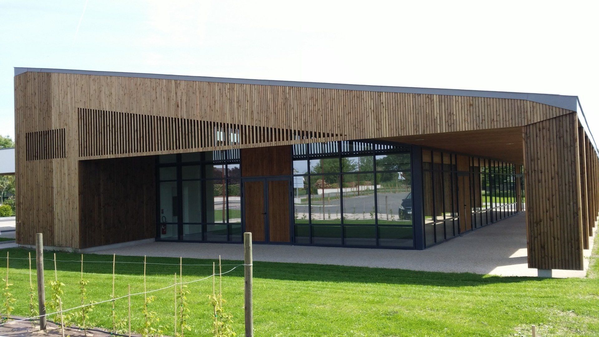 Wictec 50 - Façade en aluminium - vitrage jusqu'à 570 kg avec drainage cascade et capots multiples_1