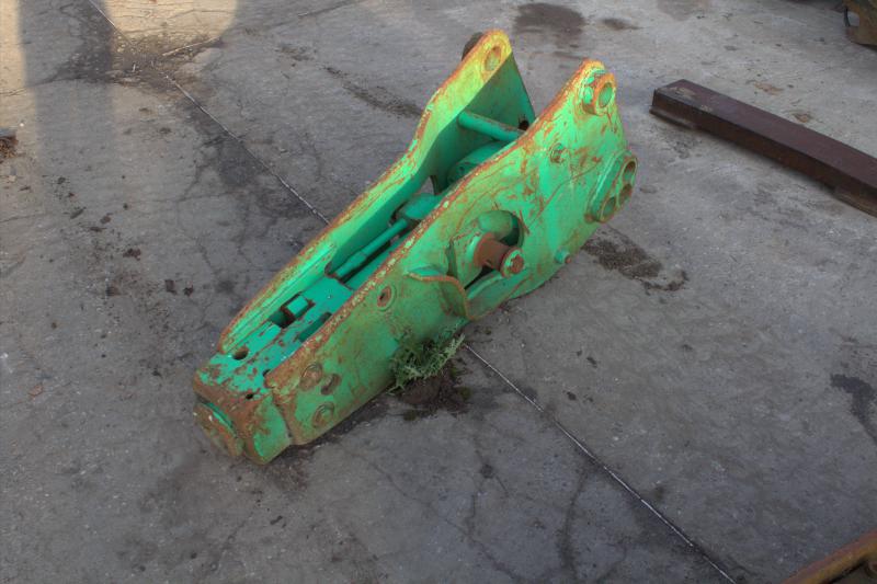 Marteau montabert type tracto d60 et 55_1