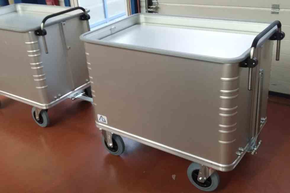 Tracteur pousseur - Auptino - pour bac à fond mobile avec timon_1