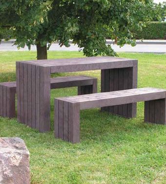 Table publique robuste et stable - Plastique recyclé - Gamme CAMERO - Longueur 150 cm - ADS EQUIPEMENTS EURL_1