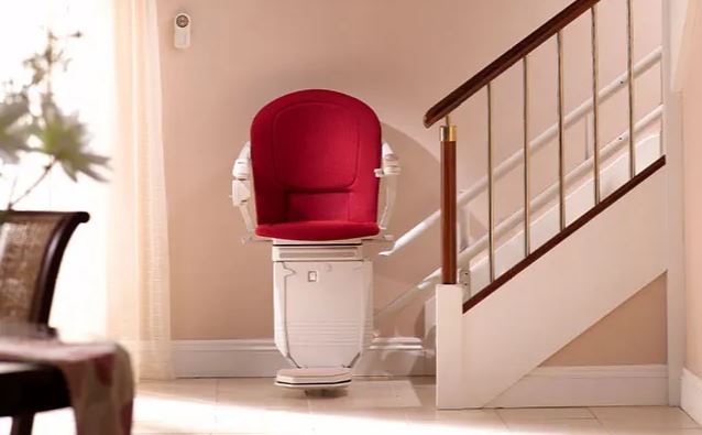 Fauteuil monte-escalier SOFIA - Monte-charge pour escaliers droits et tournants - Élégant, ergonomique et réglable_2