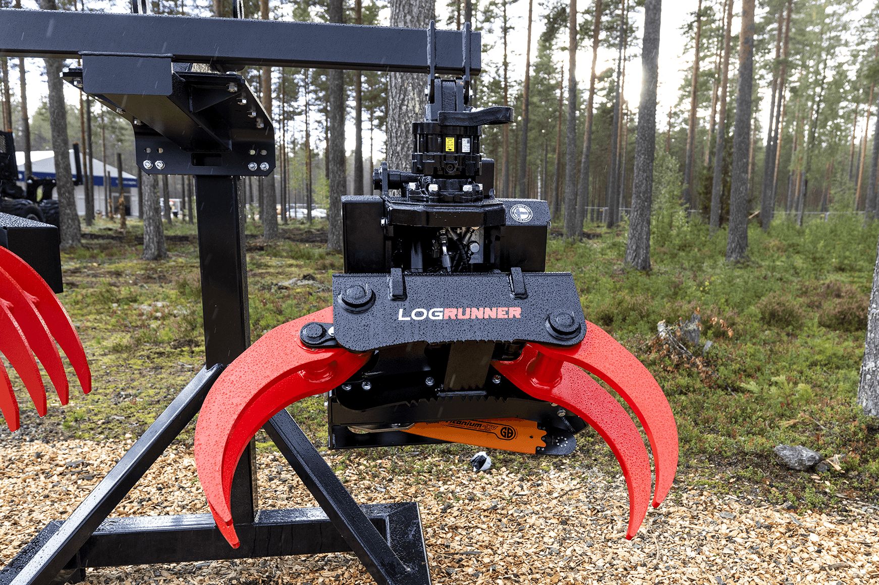 Grappin scieur inclinable LogRunner GS38 JAK pour grue forestière_0