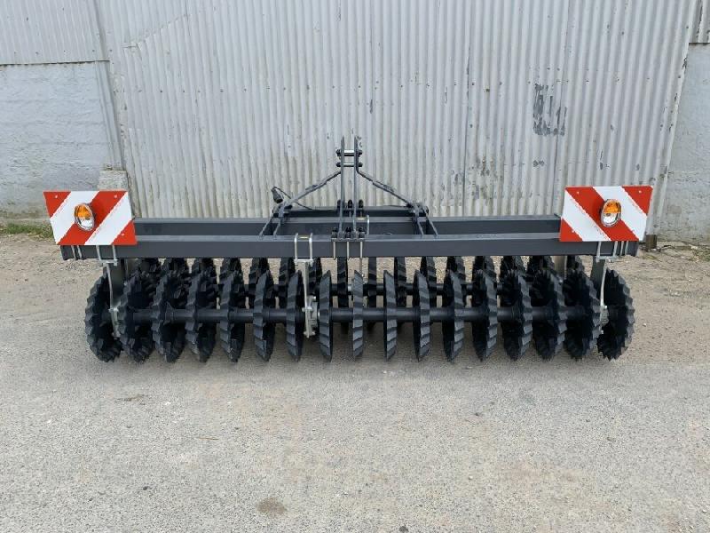 Tasse-avant NC à disques fonte crénelés 3.0m DL - 34 disques dia530mm - Occasion 2020_1