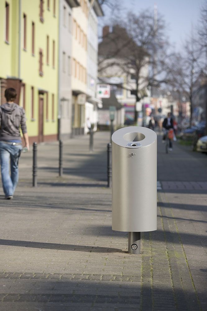 527.001 - 527.022 - Poubelle publique en acier - ABES - 75L avec vide-cigarettes_1