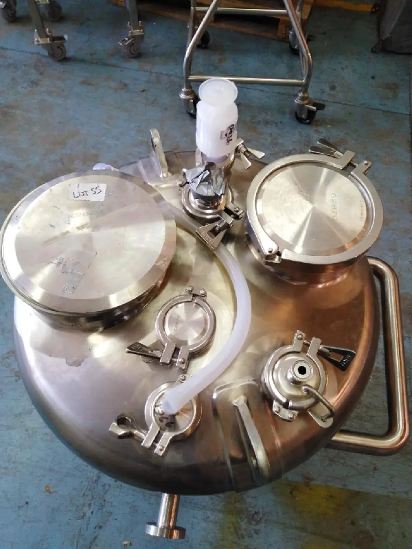 Cuve inox d'occasion 150 litres avec agitation - référence : c5383_1