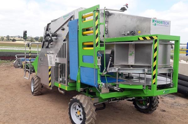 Récolteuse Ventum - Hortech SRL - Puissance du tracteur 55 kW - Innovation avec tunnel d'air vertical et pesage automatique_1