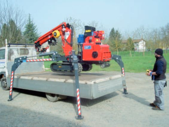 380-e4 Spider - Grue araignée 2400kg - Honda GX390 - Flèche 8m - Rotation 360° - Hydrostatique_1