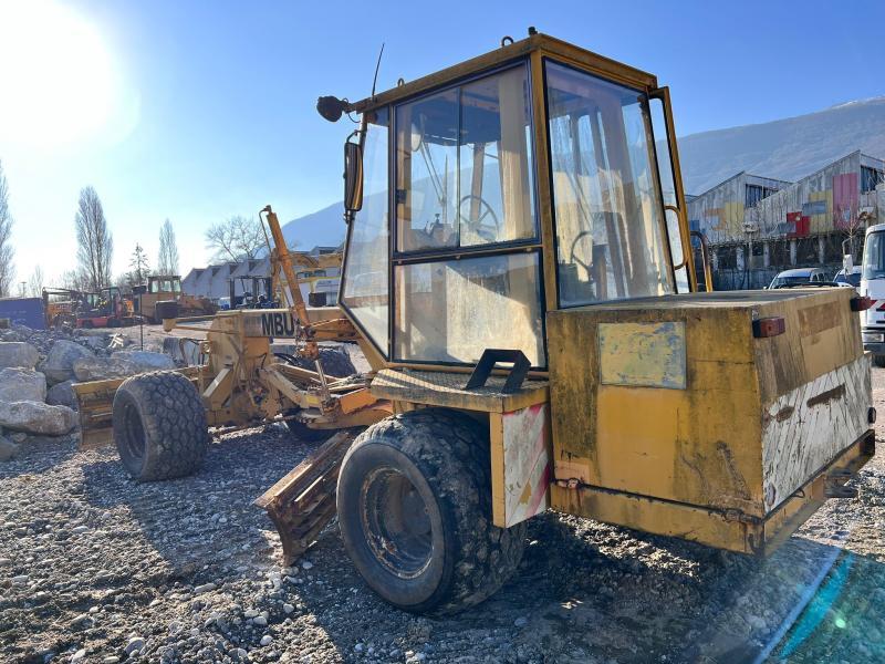 MBU g50a niveleuse 7t_1