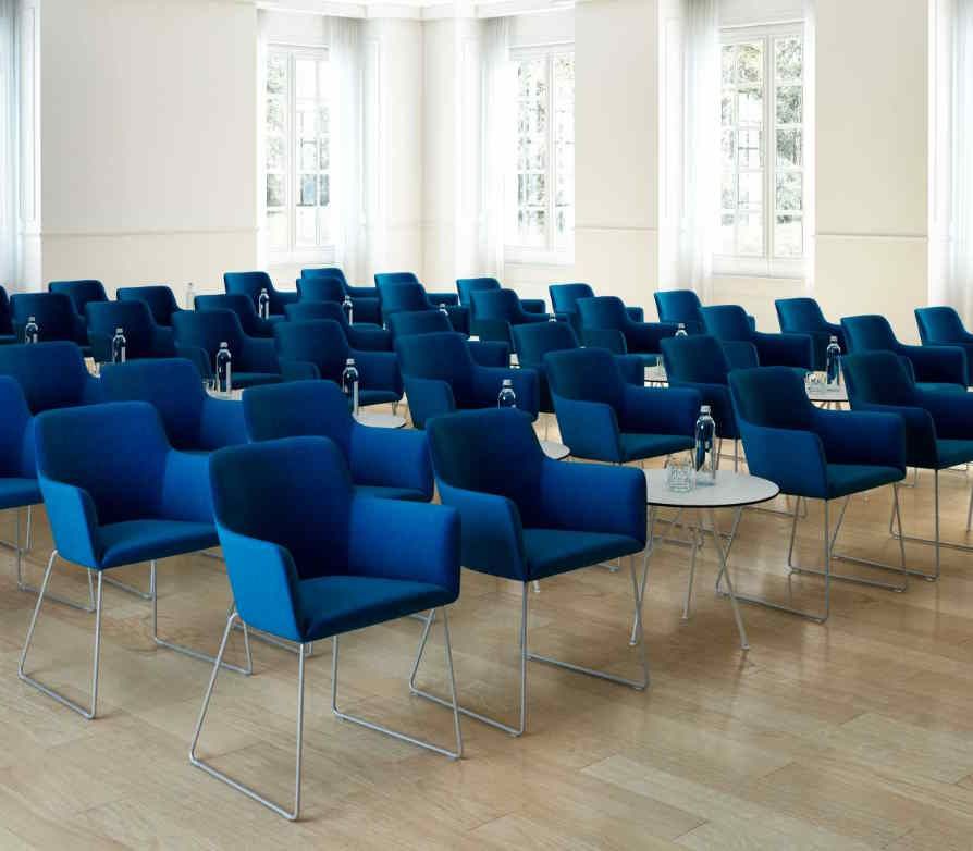 Chaise chauffeuse CITY - polyvalente et ergonomique - pour réunion, conférence, accueil et espaces élégants_1