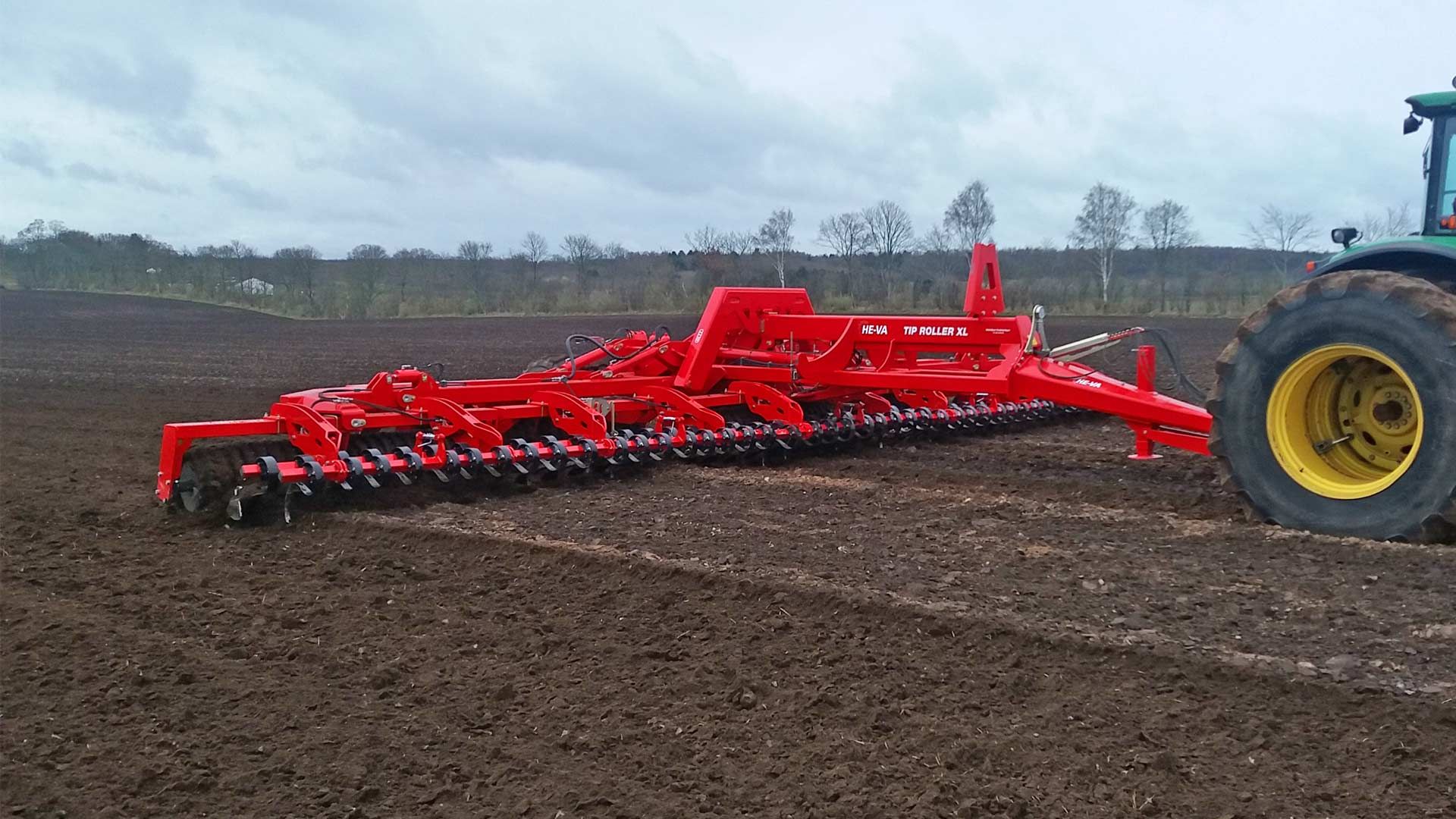 Tip-Roller XL - Rouleau agricole HE-VA - largeur 12,30 à 15,30 m - système SAT et options personnalisables_1