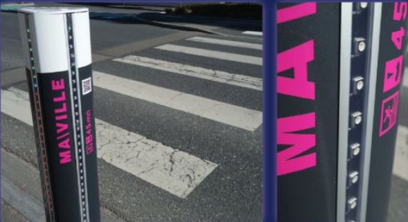 Borne de stationnement pédagogique et communicante - ISOSIGN - indicateur lumineux de temps écoulé_1