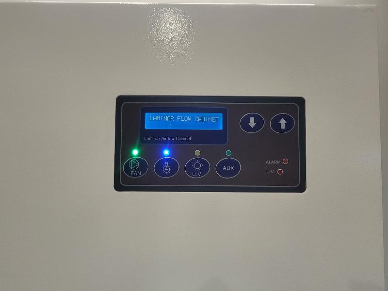 Hotte à flux laminaire vertical MINI V/PCR TELSTAR_1