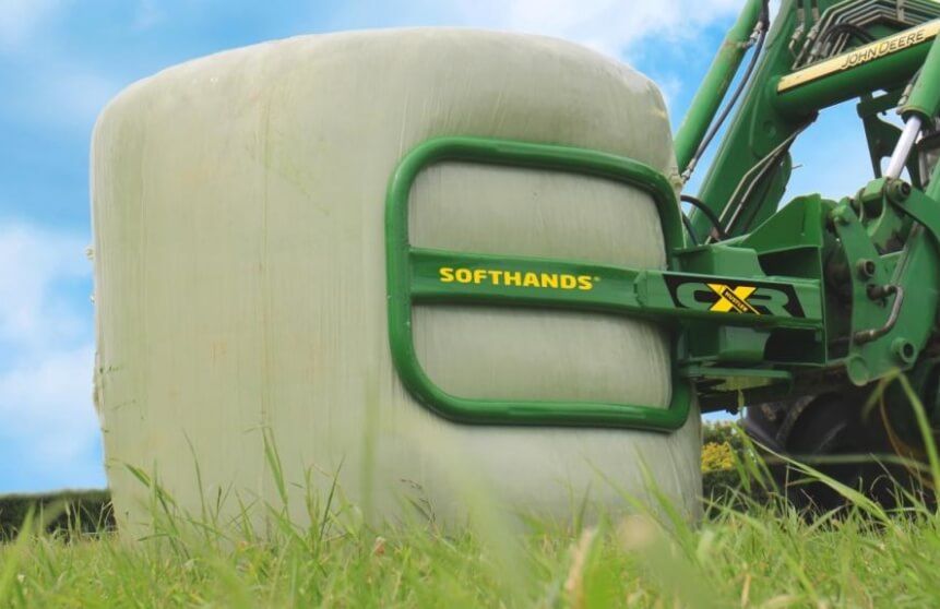 Outil compact pour manutention de balles rondes jusqu'à 1 tonne