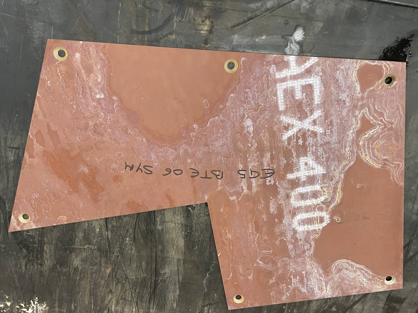 MTCP - Service de découpe au jet d'eau de plaque DURSTELL 410 - Trous fraisés tête rase près de Rouen_1