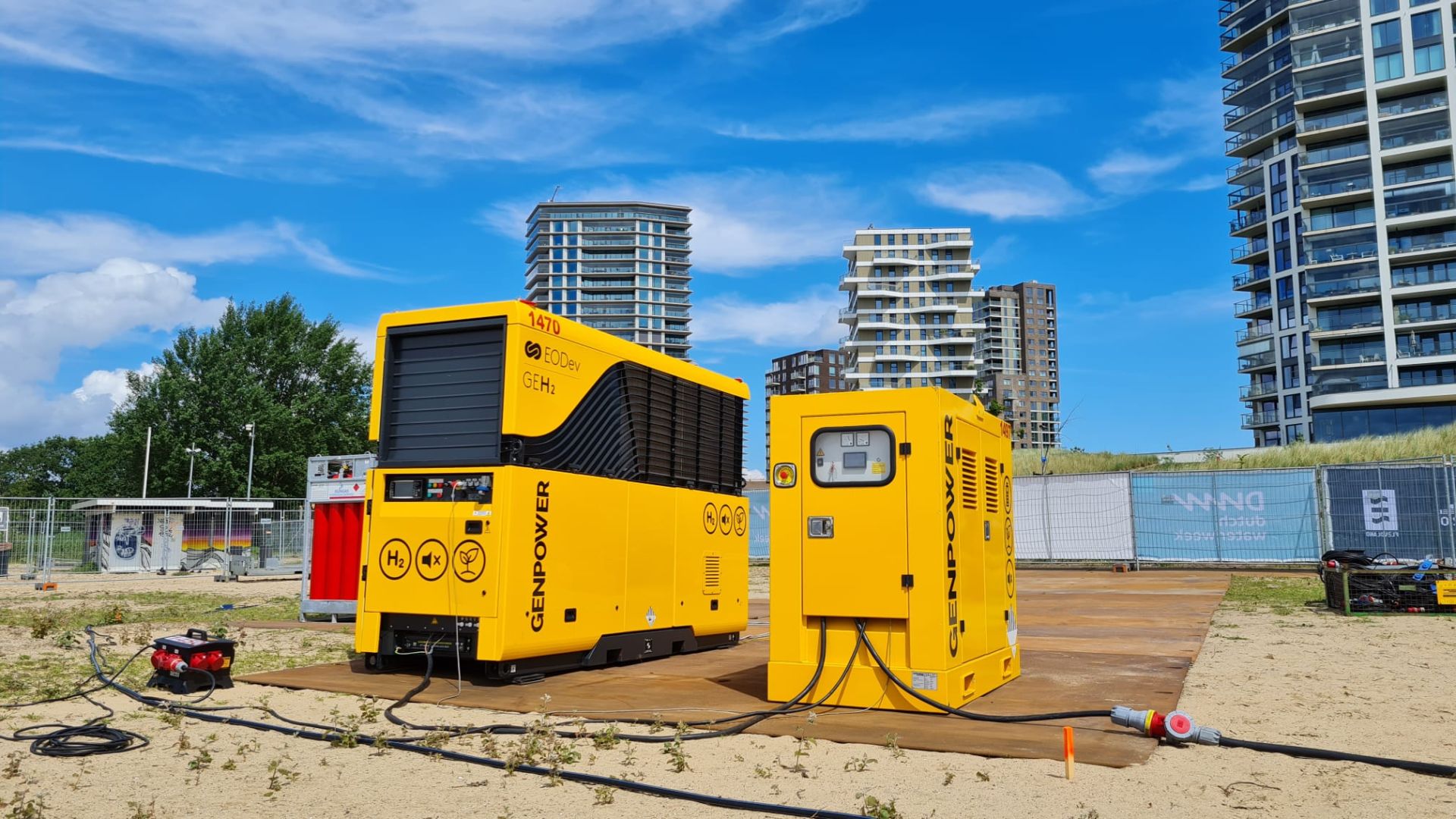Groupe électrogène 110 kVA - 88 kW - disponible à la location_2