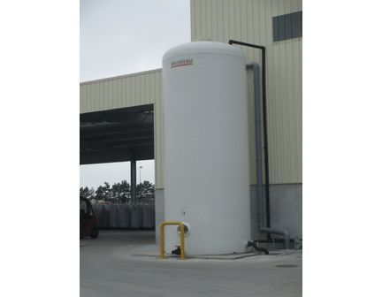 Réservoir vertical ROUSSEAU en matériau polyester durable