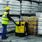 Transpalette ergonomique avec maniabilité exceptionnelle pour tâches ardues