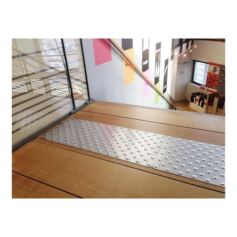 Dalle podotactile avec clous - Acier inoxydable 304_1