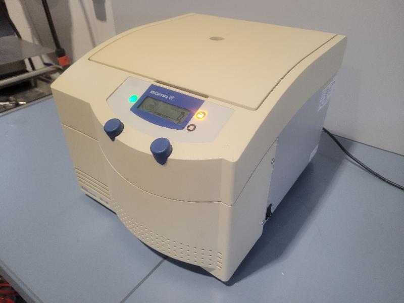 Centrifugeuse SIGMA 2-6 avec rotor 11030_1