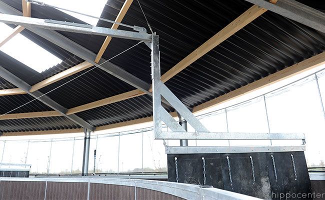 Marcheurs suspendus pour 6 à 8 chevaux - Diamètre 18 et 20 m - Vitesse 20 Km/H_1