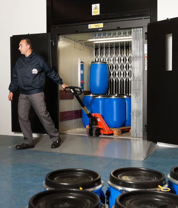 Boxlift Pro - Monte-charge avec accompagnement IMEM - Charge jusqu'à 2000 kg - Fabriqué en Europe_1