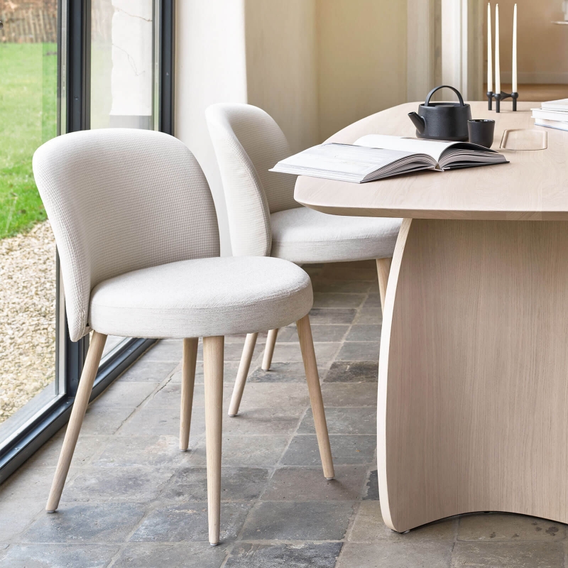 Chaise de restaurant confortable et design pour espaces professionnels_1