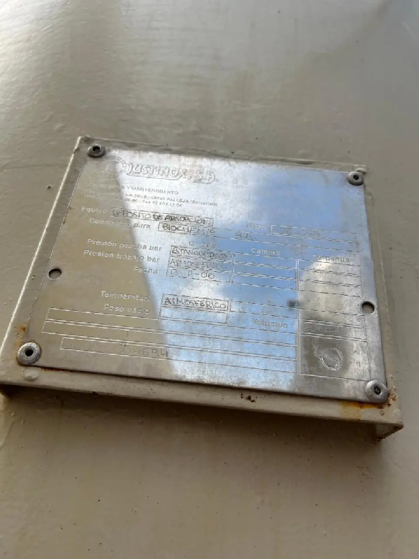 Cuve de fer d'occasion 2 400 litres - référence : c9962_1