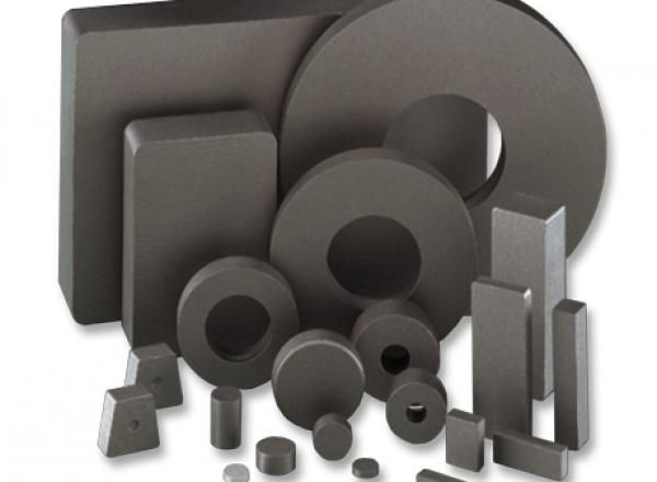 Ferrite - aimants permanents First Magnetic - qualité standard CER 30 - formes variées et magnétisation personnalisée_2