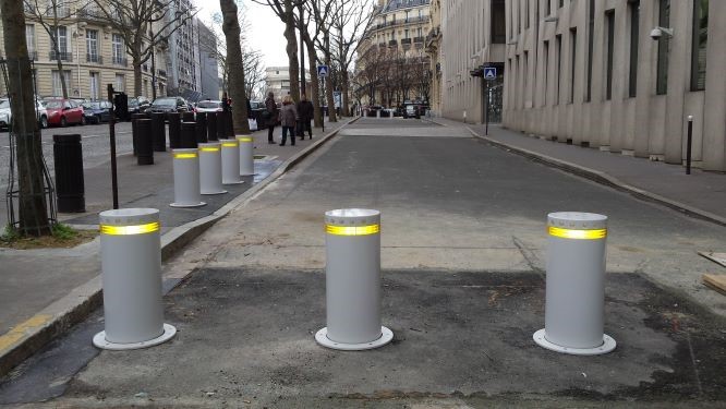 Borne escamotable fixe et automatique - Réduction des nuisances sonores - Motorisation électrique - CITINNOV gamme TITAN_0