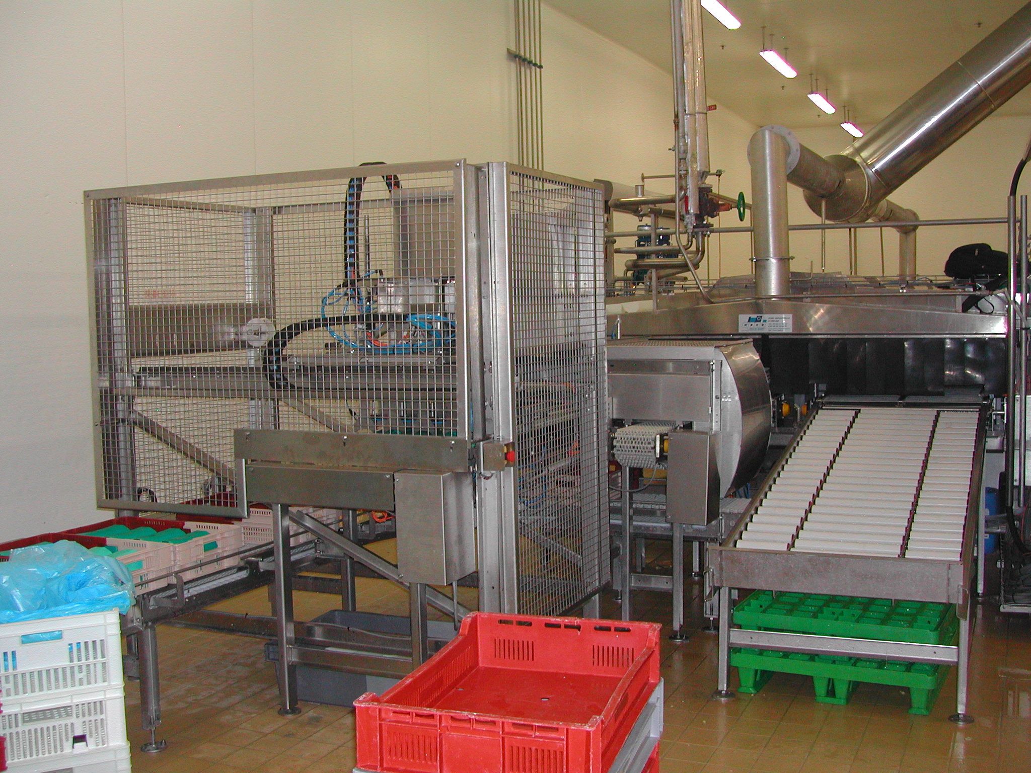 Tunnel de lavage pour caisses alimentaires avec haute capacité