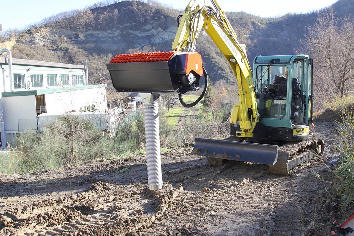 Mix 250sf - Godet malaxeur déversement Cangini - Applicable sur pelle avec système breveté_1