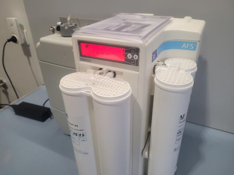 Système de purification d'eau Millipore AFS Essential 16D - ZAFS16DWW_1