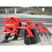 Outil agricole Flexmulch pour mélange des résidus de récolte