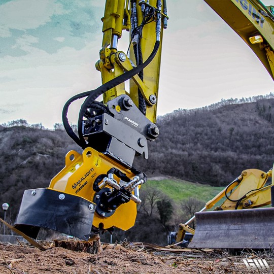 Rogneuse de souche hydraulique Série FC_1