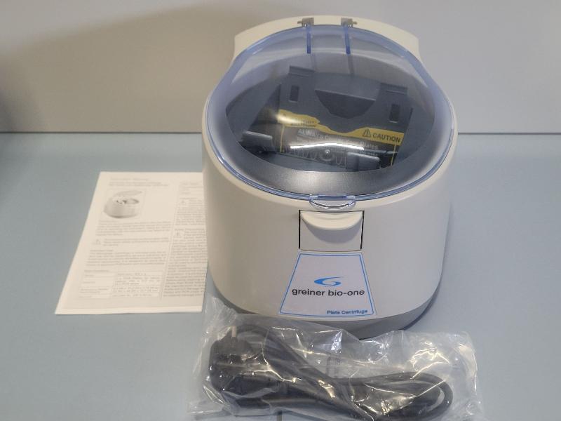 Mini centrifugeuse de laboratoire 846070 pour microplaques GREINER Bio-One_1