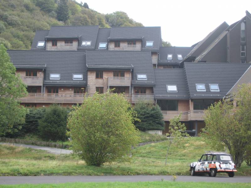 Toitures de montagne aspect traditionnel - GERARD®, METROTILE® et DECRA® - résistantes aux températures extrêmes et aux chocs_1