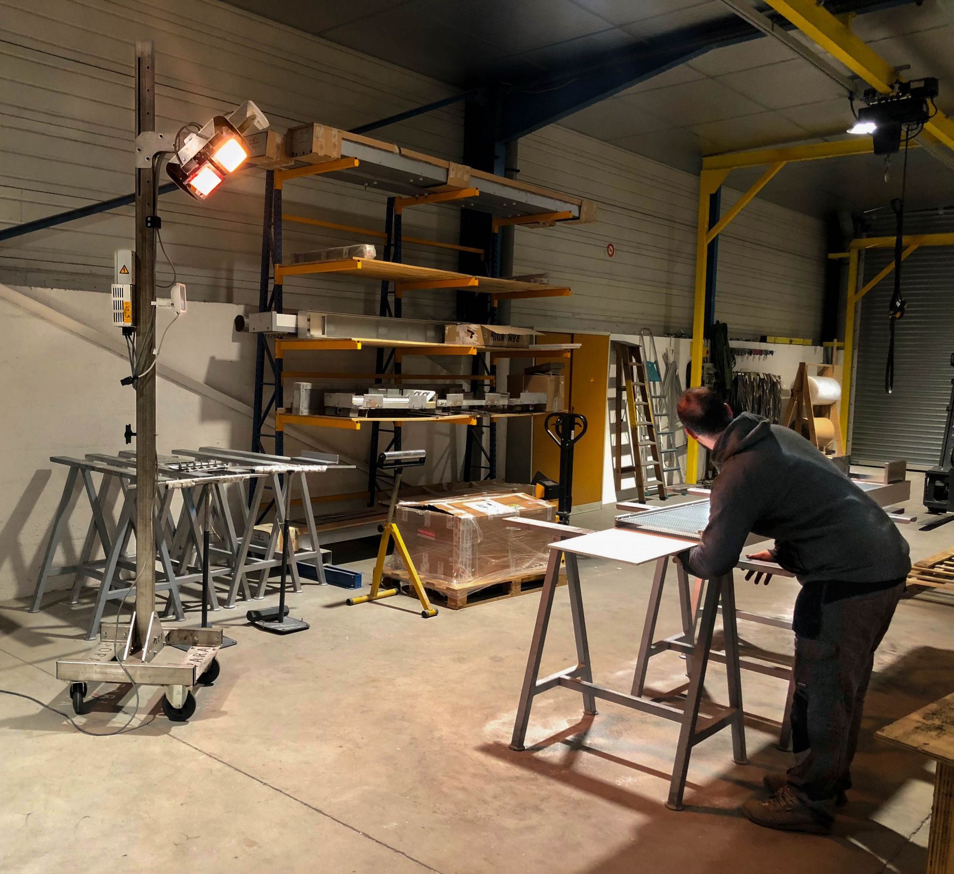 Potence infrarouge courte - chauffage industriel 3KW 240V - anti-éblouissement - inox robuste_1