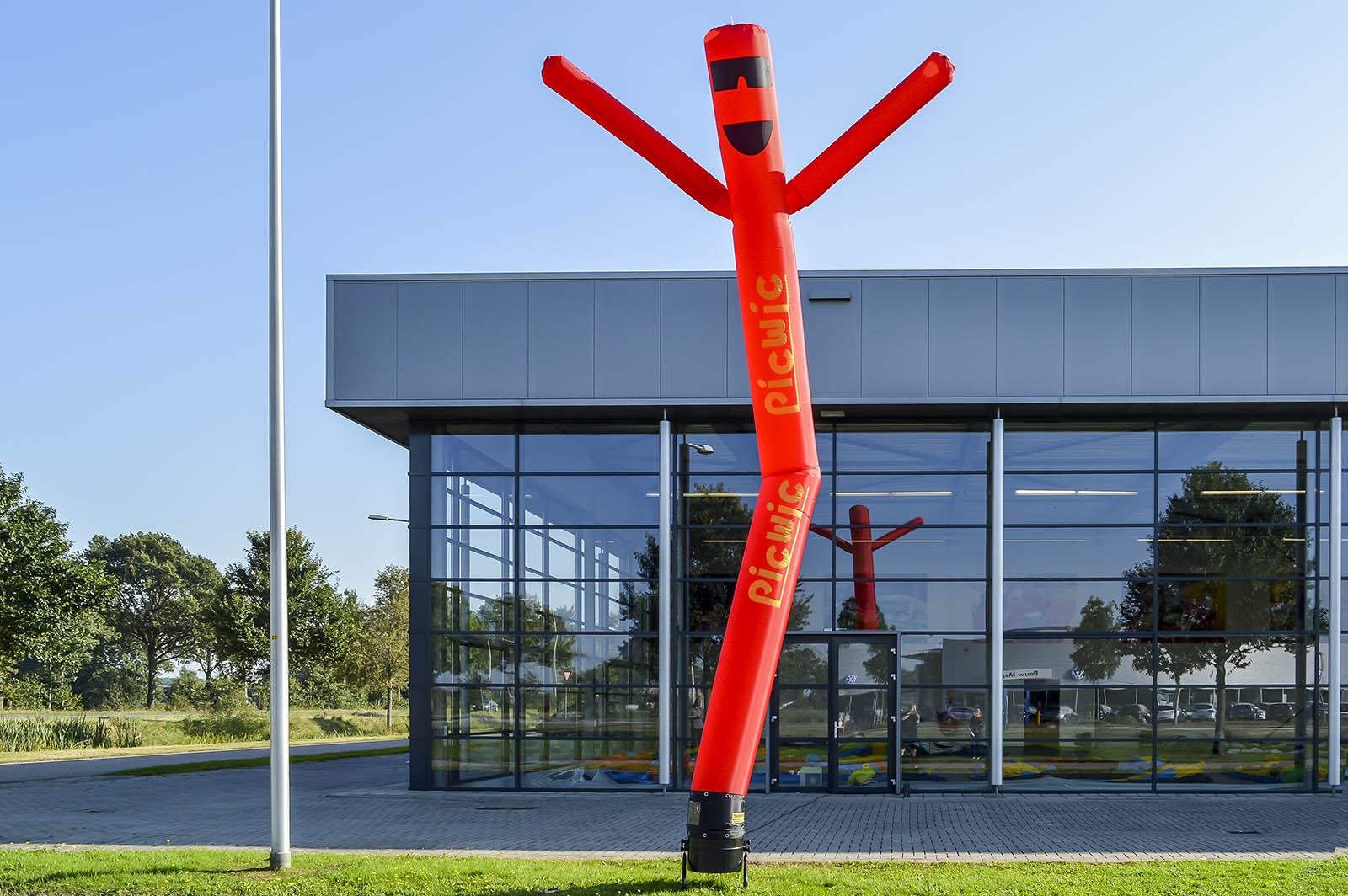 Sky dancers / plv sur-mesure et personnalisés - JB-Gonflables_1