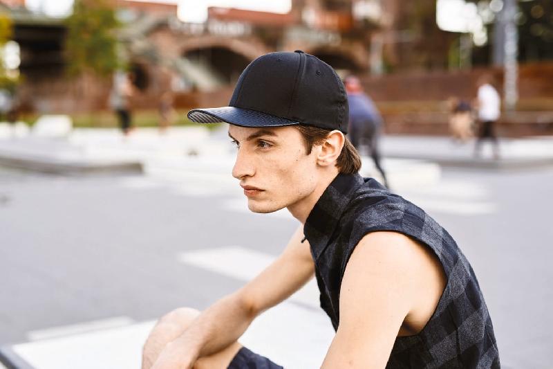 Casquette carbon snapback FLEXFIT - Réf: FL6089CA - 80% acrylique / 20% coton - Visière plate en carbone - Taille unique_1