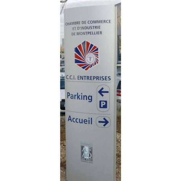 Totem - direct signaletique - galbé pour extérieur en acier_1