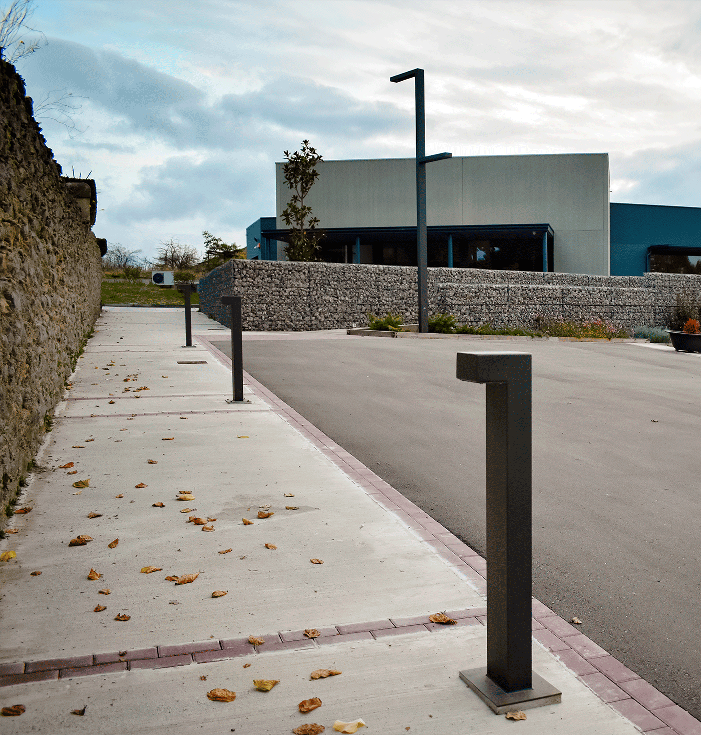 Balise TOMSK ABLTM - LED 9W, acier galvanisé, hauteur 1m, fixation au sol_1