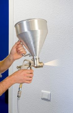 120133 - Pistolet de projection pour enduit de finition - Mecafer - 4 à 6 bar - buse 4, 6 et 8 mm - godet 4,5 L_1