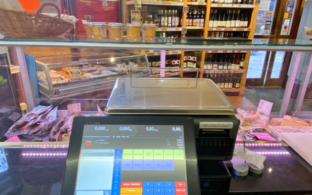 Caisse enregistreuse tactile avec balance et logiciel de caisse pour boucherie, charcuterie, fromagerie et primeur - TigraCash_1