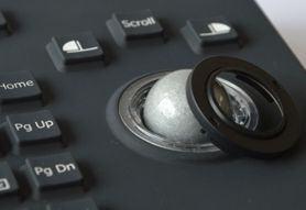 IEC-60495 - Clavier encastrable homologué marine avec trackball 25mm en caoutchouc, 92 touches, IP67, USB, QWERTZ - Référence: RKCT92F0049-N-MC1_1