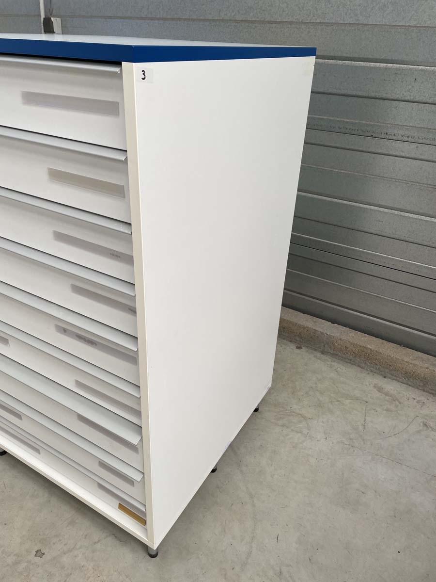 Meuble de laboratoire d'occasion avec 9 tiroirs - ATEX - Référence P21091152_1